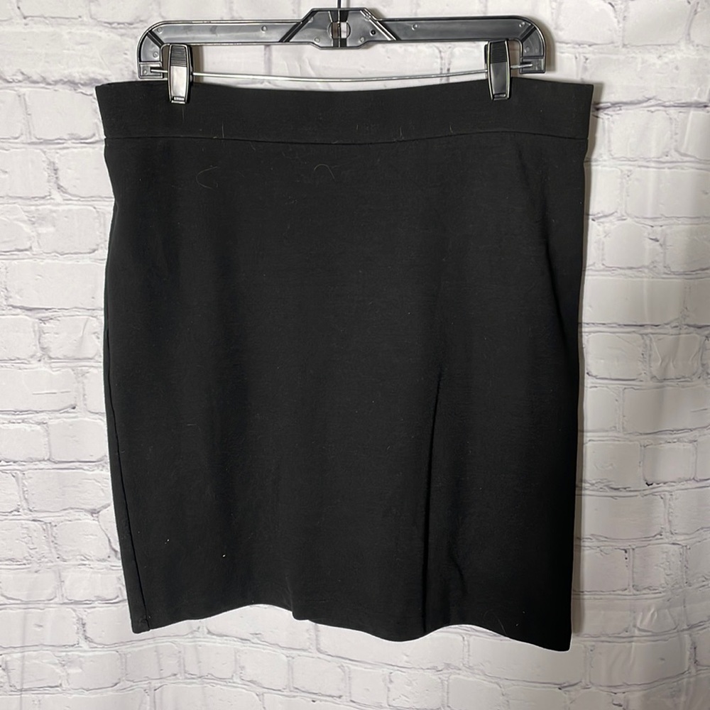 J. Jill black knit skirt sz medium WSK103